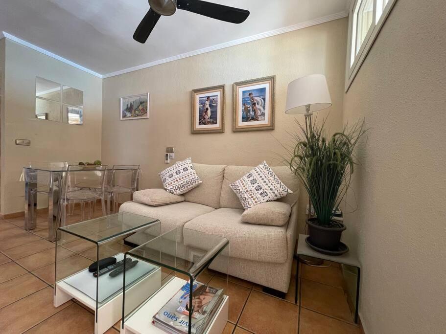 Apartamento Calma Chica Τορρεμολίνος Εξωτερικό φωτογραφία